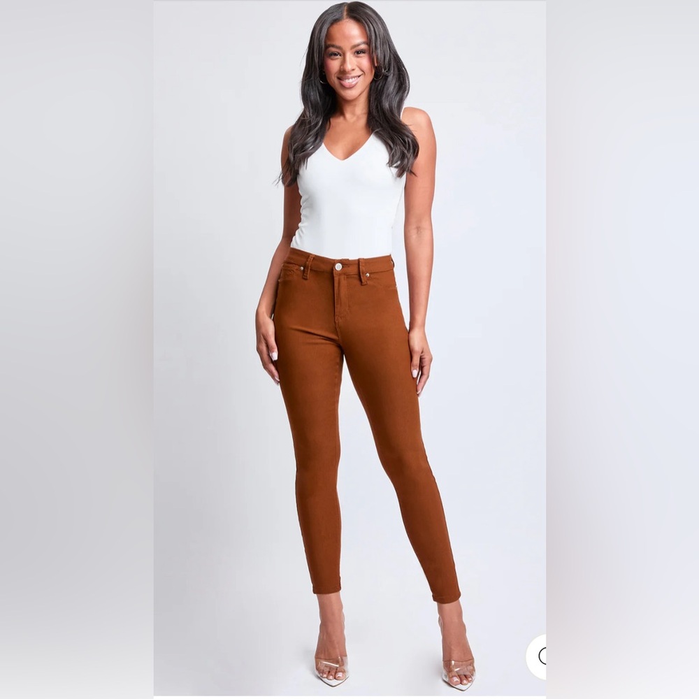 NWOT, YMI hyperstretch women’s copper skinny jeans Size S (4-6)